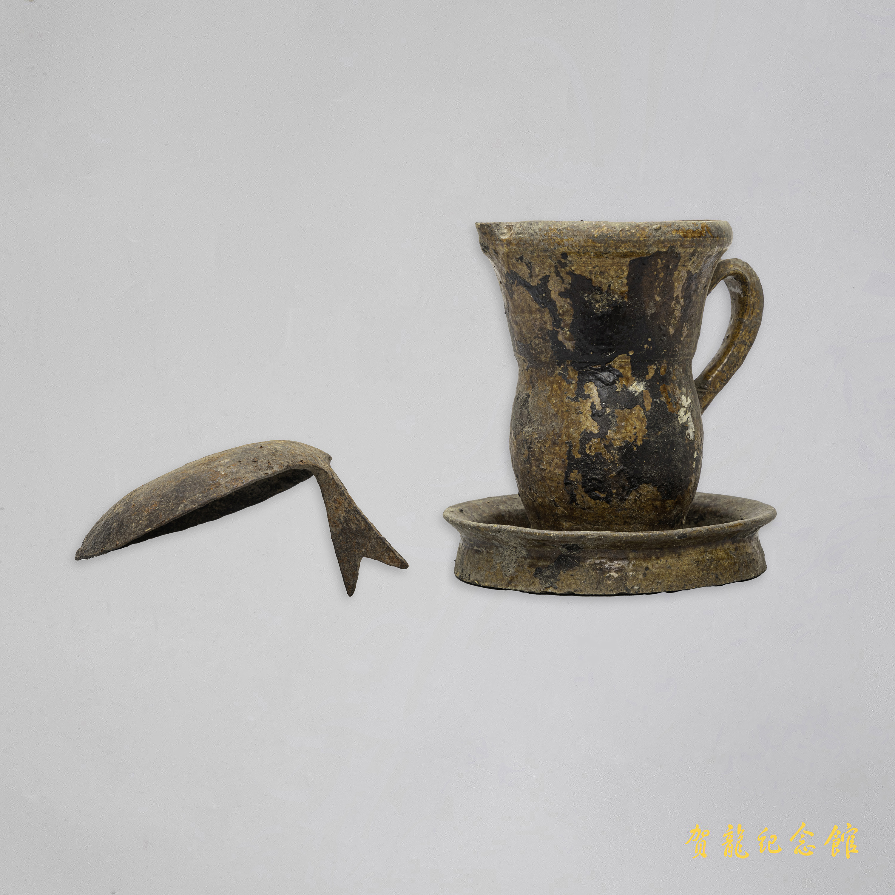 红军战士用过的油灯台