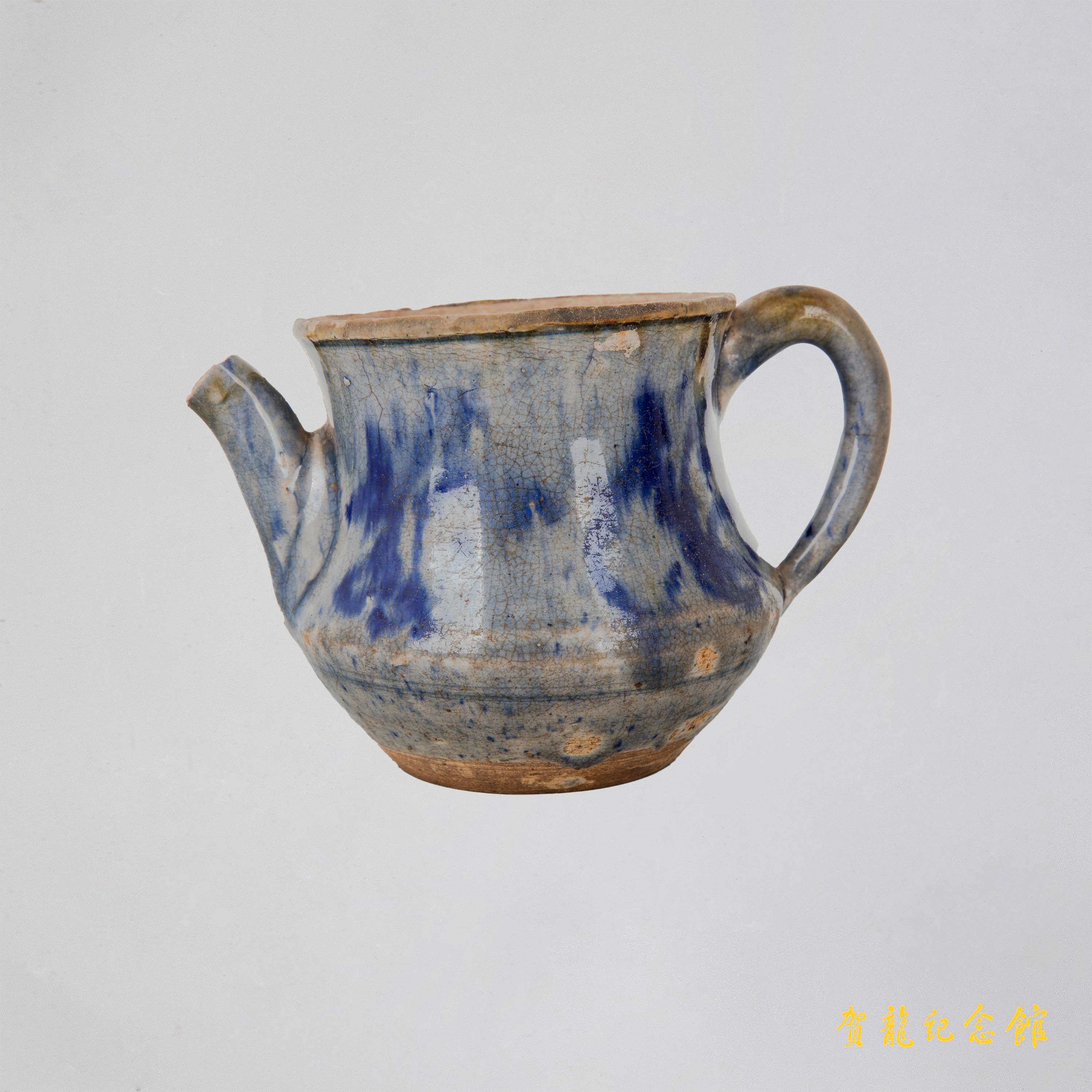 红二方面军战士用过的瓷壶