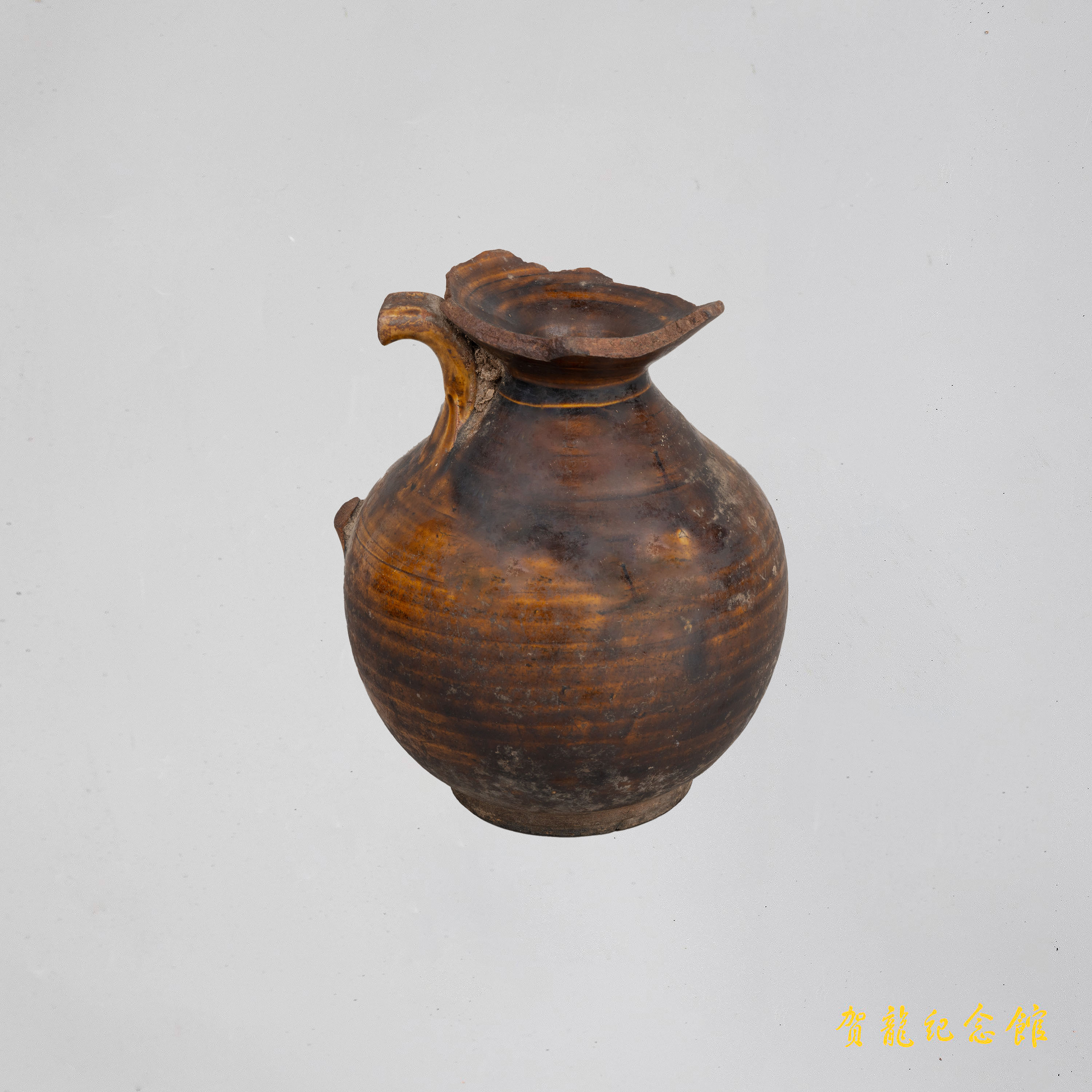 贺龙当佃户时用过的油壶