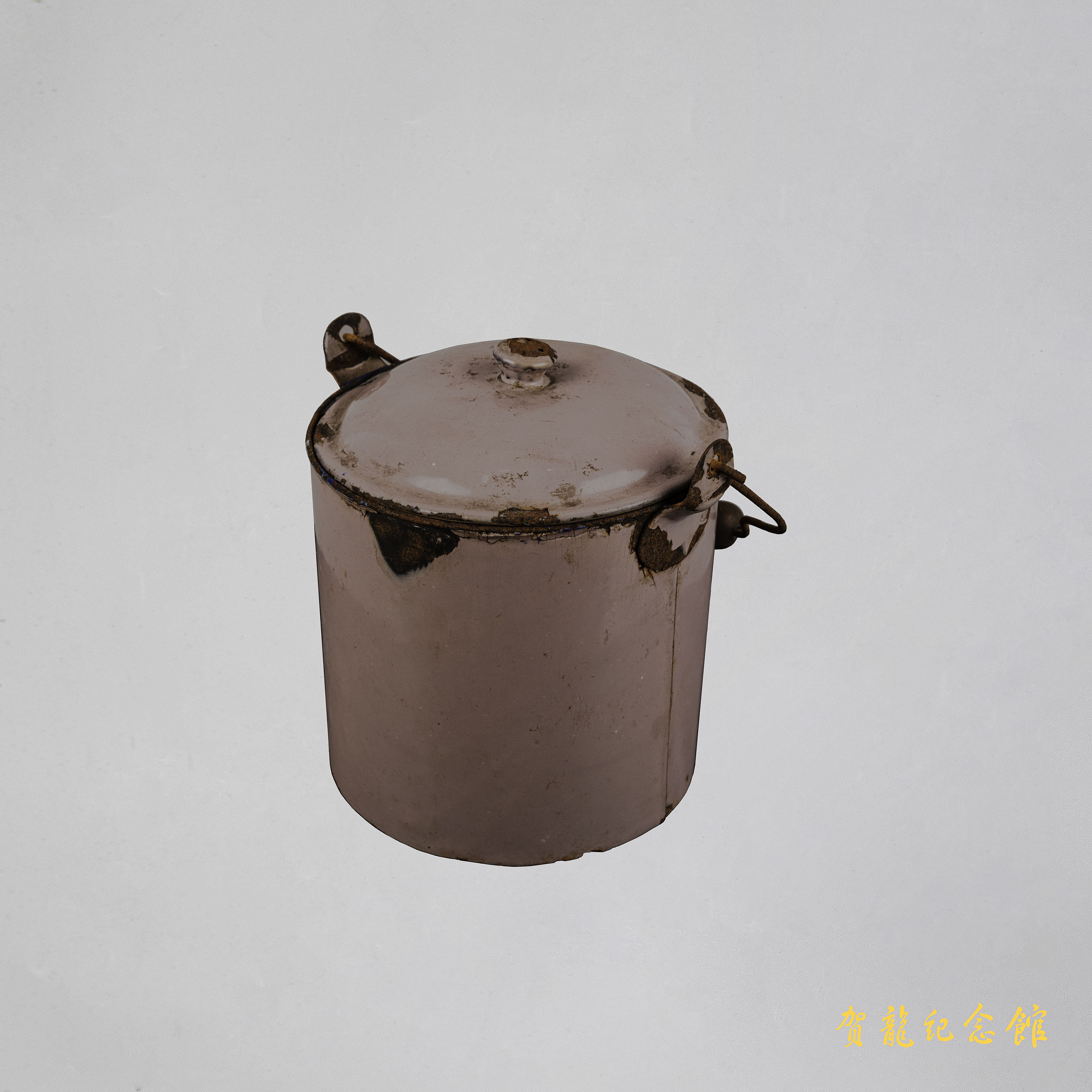 范子瑜将军用过的瓷饭盒